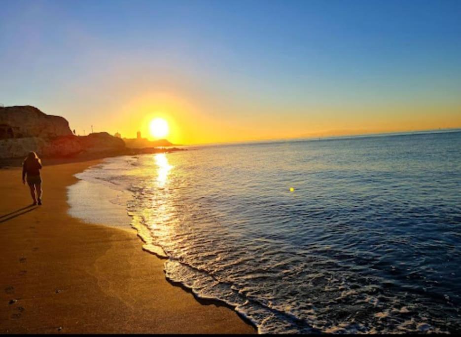 Apartamento El Dorado Cerca Del Mar Málaga Exterior foto